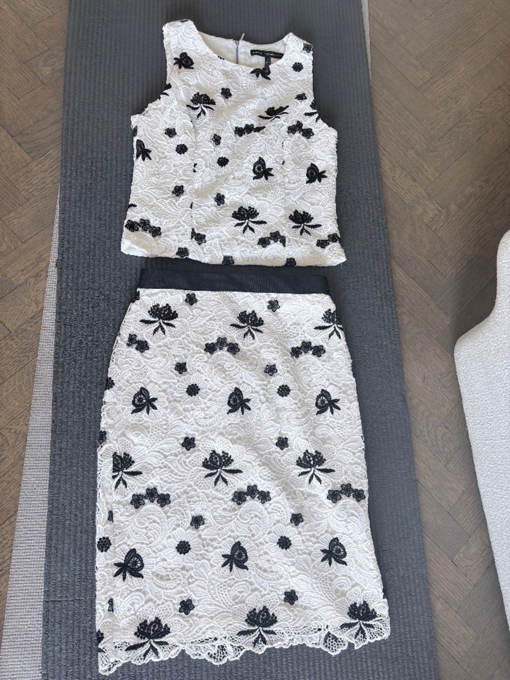 Blouse and Skirt in lace